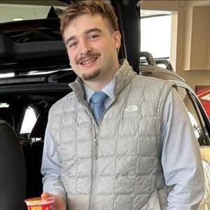 Meet your Posher, Ezra